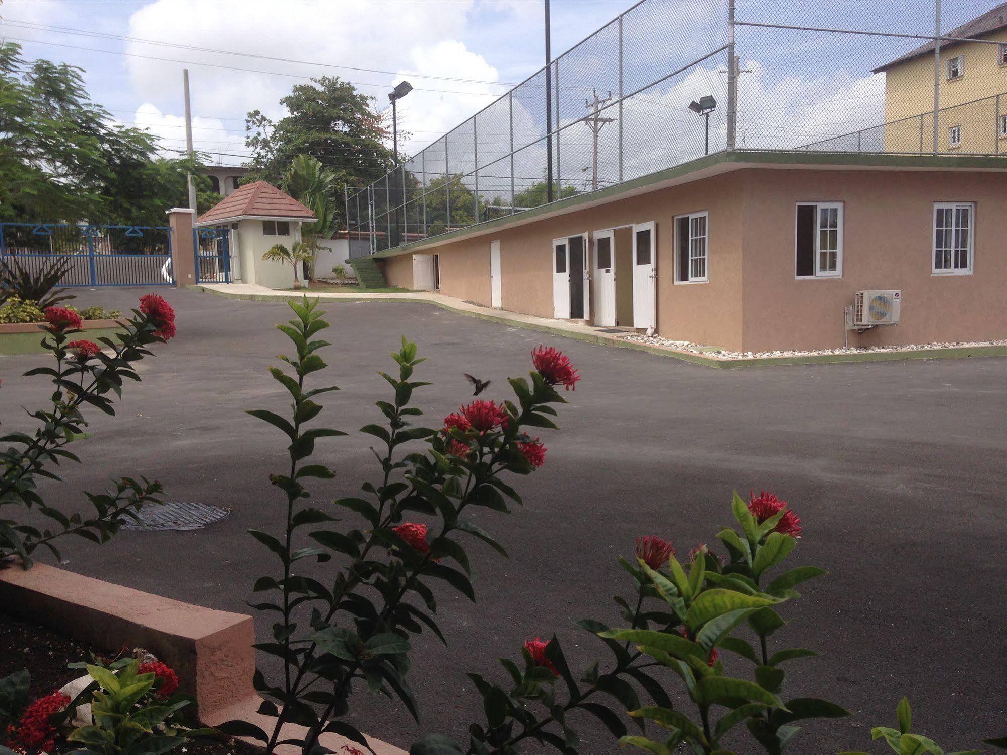 Whispering Seas Jamaica Apartment Ocho Rios Luaran gambar